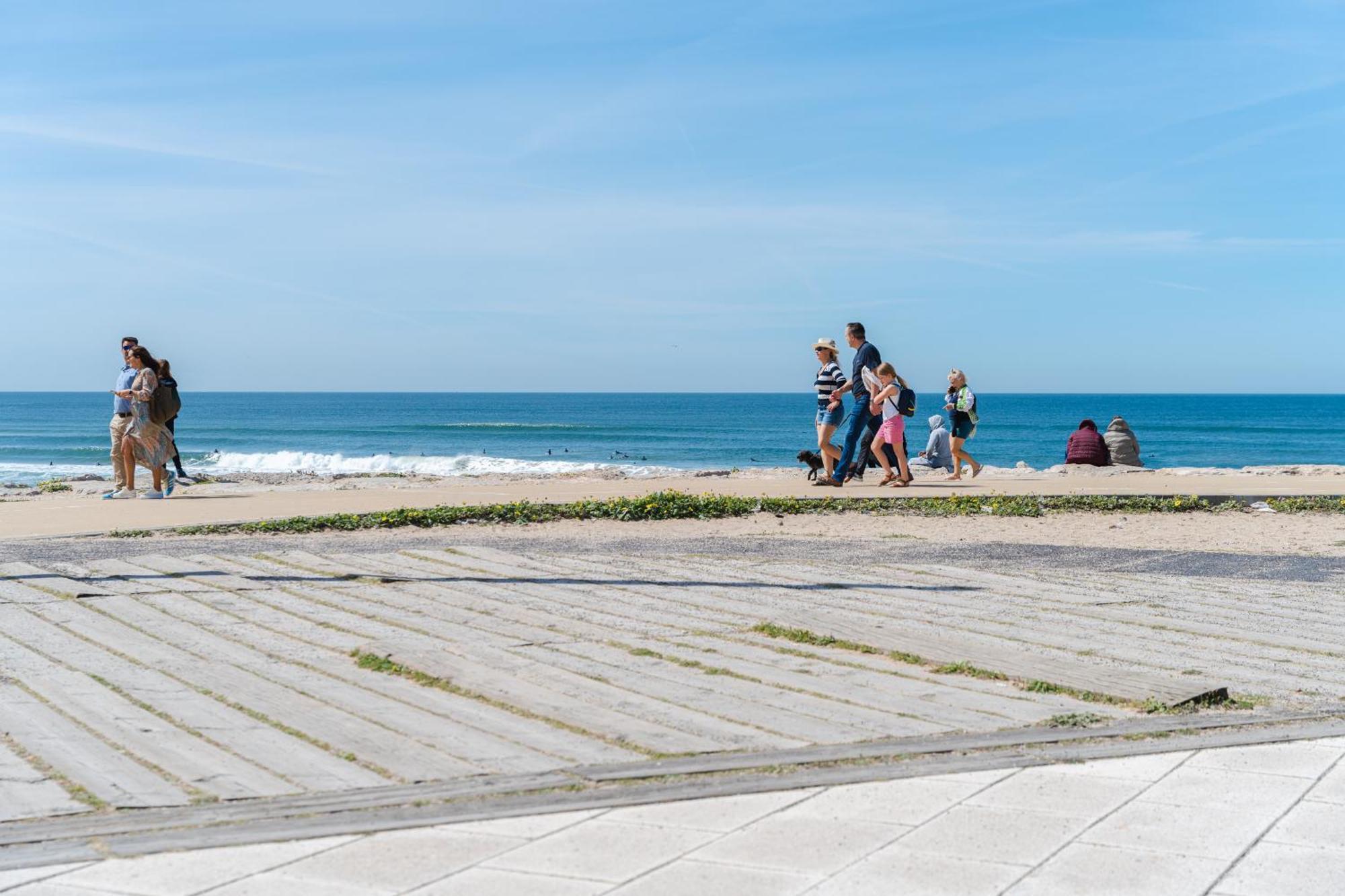 Sea View & Sundown, 150M From The Beach And Surf Spots Costa da Caparica Exterior foto